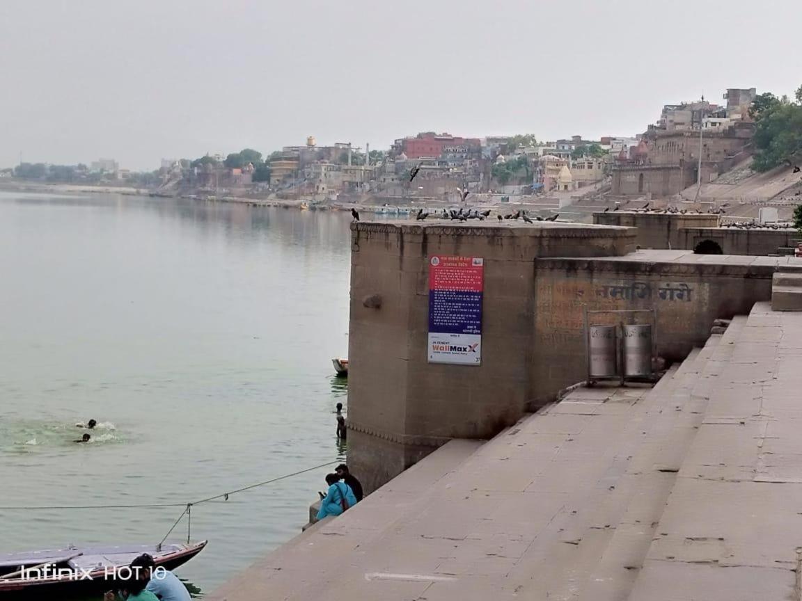 Sankardev Guest House D24 35 - Varanasi — Photos 1